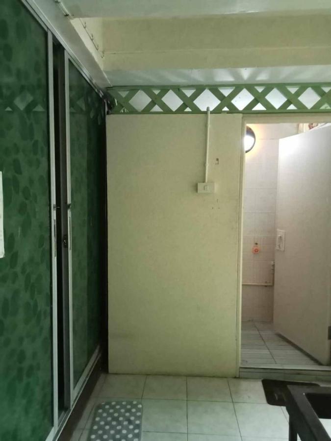 Smile Capsule Hostel Chiang Mai Exterior foto